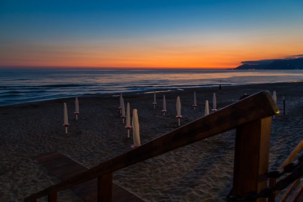 Oasi di serenità e relax. Acciaroli Vacanze Residence sempre attenta alle mutevoli esigenze degli ospiti , offre soluzioni abitative in linea con le aspettative dei clienti. Scopri i dettagli e prenota subito per le tue vacanze!